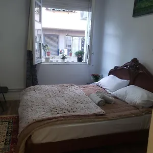 Hostel Oakland Tirana