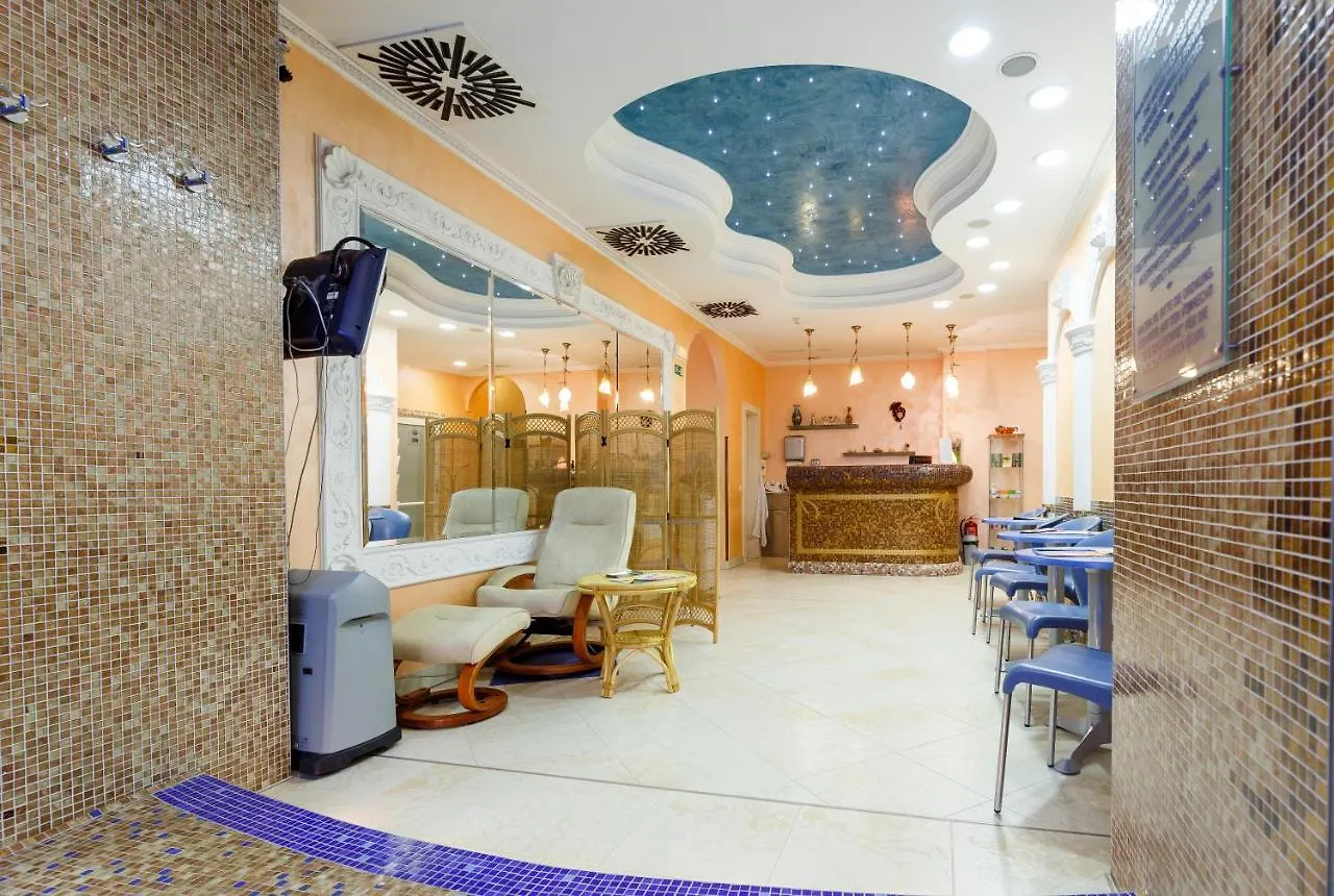 מלון קרלובי וארי Aqua Marina